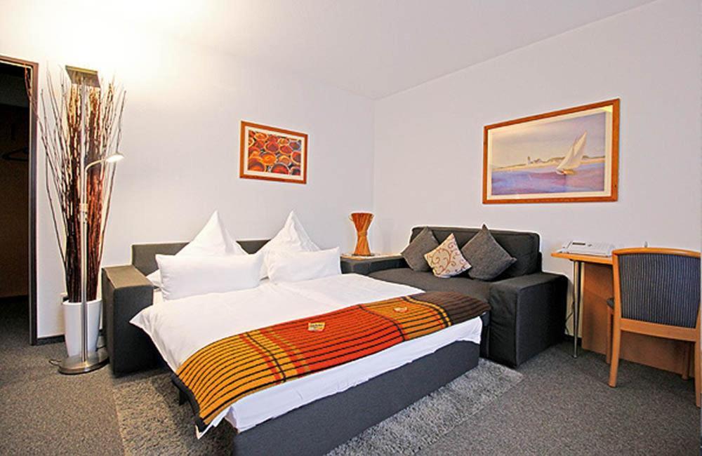 Gütersloh Hotel Lindenkrug מראה חיצוני תמונה